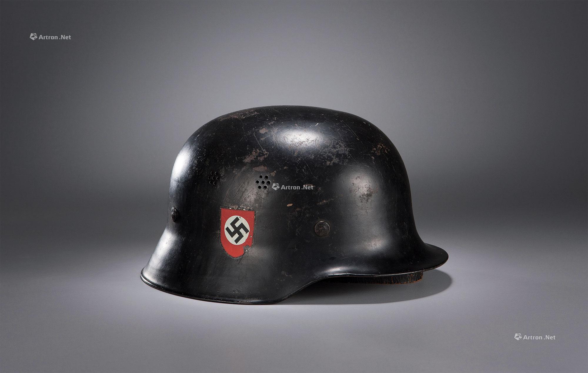 1664 纳粹德国钢盔一个
