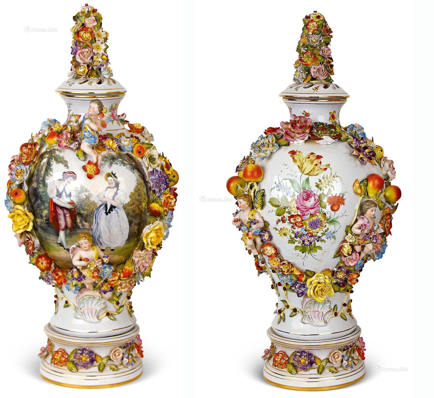 0006 约1890年制 德国梅森风格瓷花彩绘大花瓶(一对)