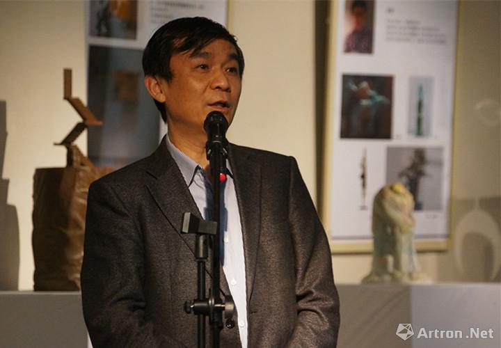 西安美院院长郭线庐致辞,对此次展览给予中肯的评价