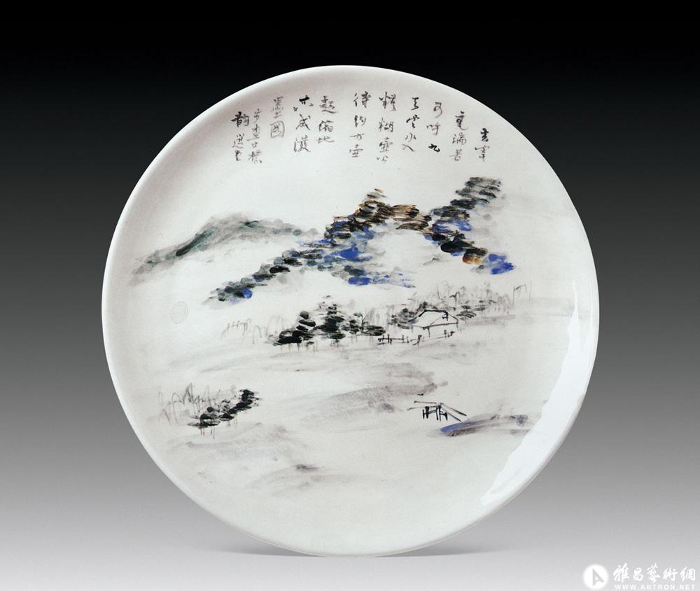 画烟雨江南瓷碟<br>^-^Porcelain Plate with Landscape in the Mist and Rain of Jiangnan