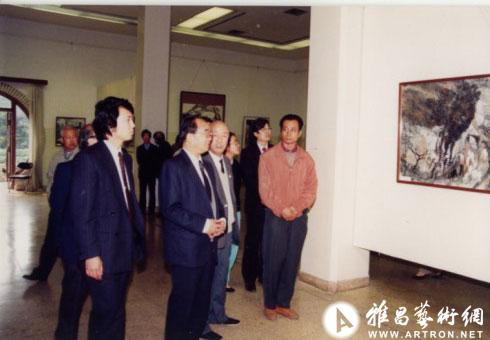 1992年于北京中国美术馆举办个展4