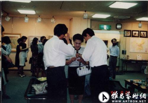 1993年应平山郁夫先生邀请赴日本东京举办个展，同期在朝日新闻会馆演讲“我所体验的黄河文12