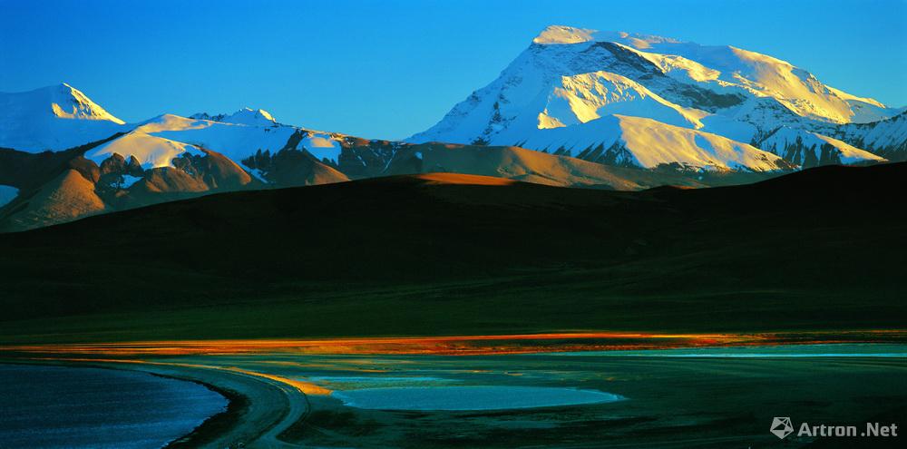 西藏阿里纳木那尼峰（海拔7694米）