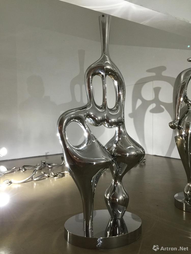 《如是住》系列大件不锈钢作品(9)