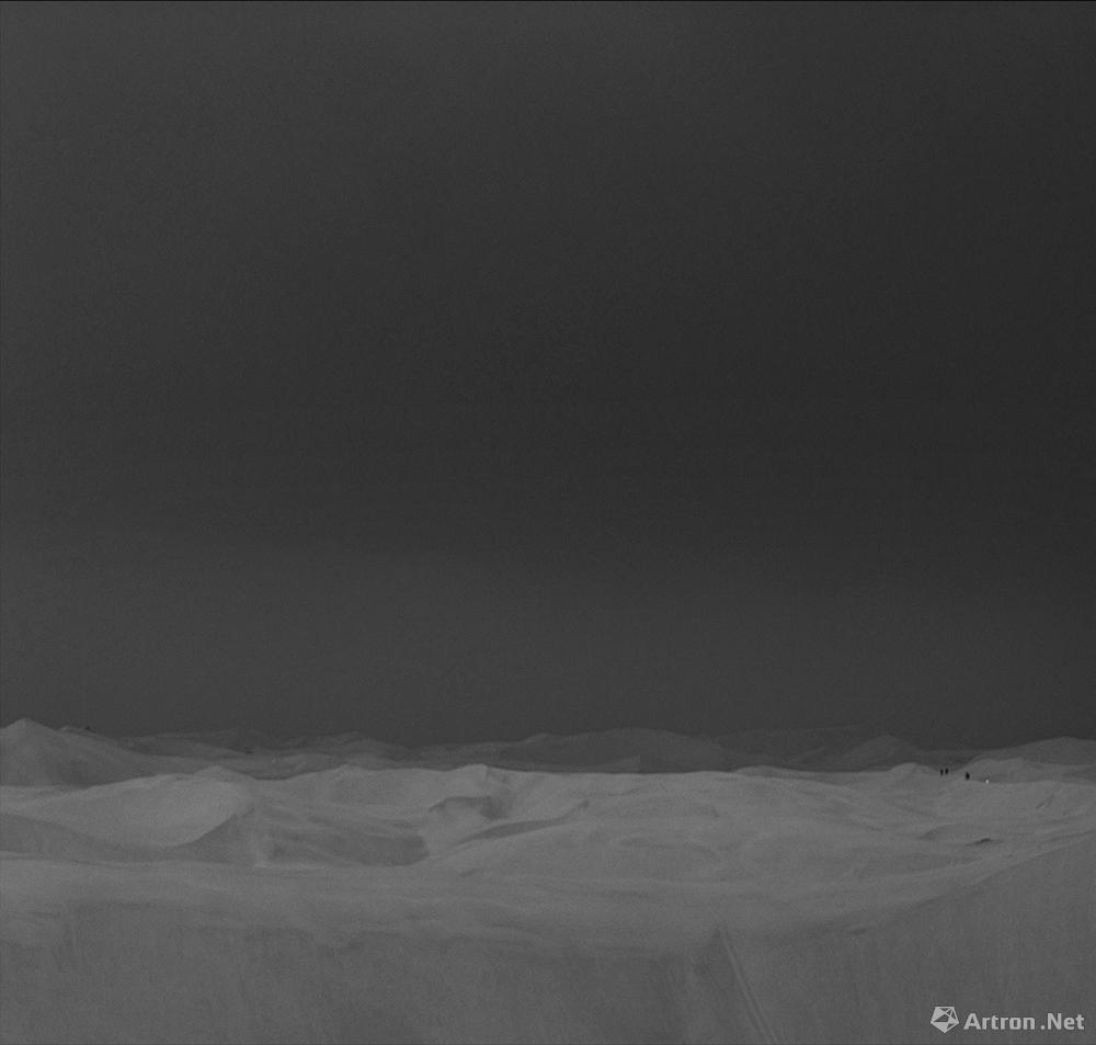 王争平作品：草原上的沙漠.鄂尔多斯.2011.12