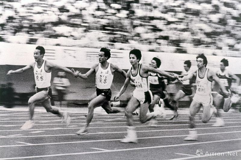 郭延民作品：《最后一棒》1987年广州六运会男子4X100接力决赛。