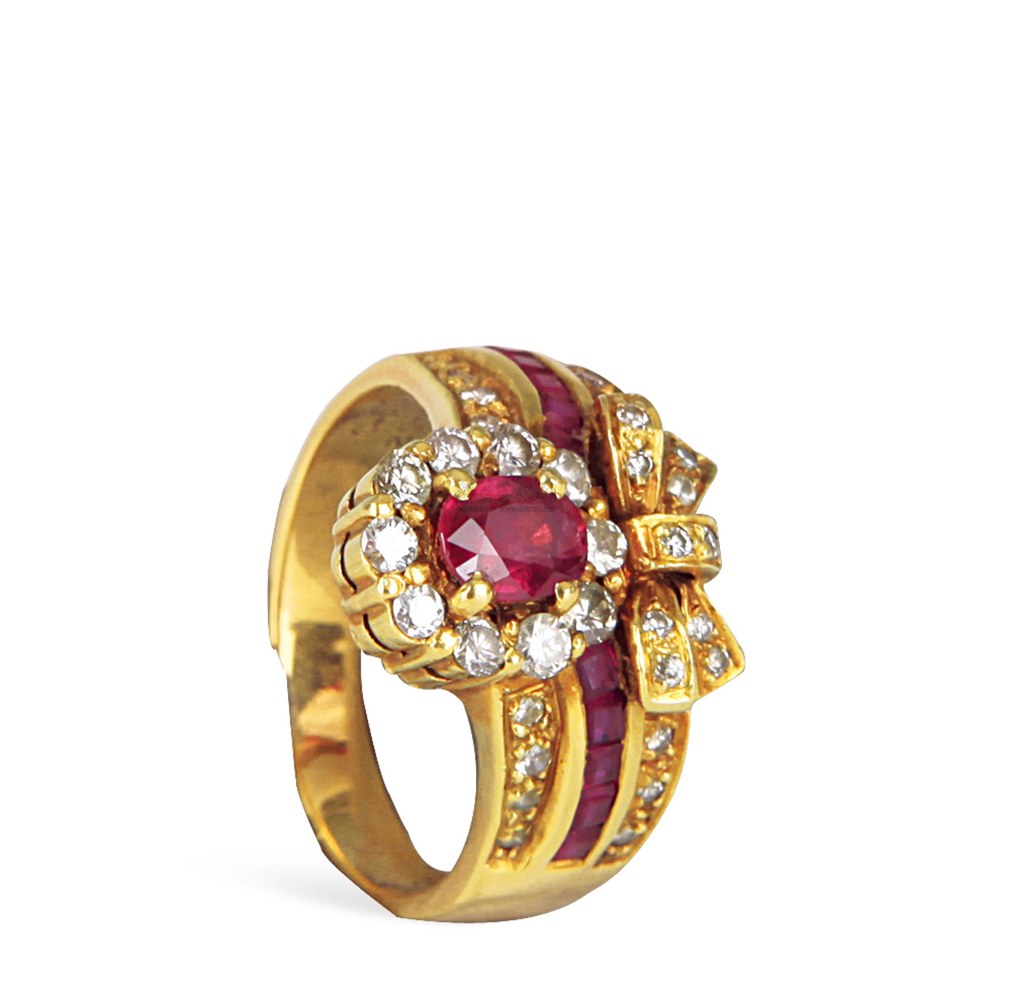 1162 18k黄金嵌红宝石戒指