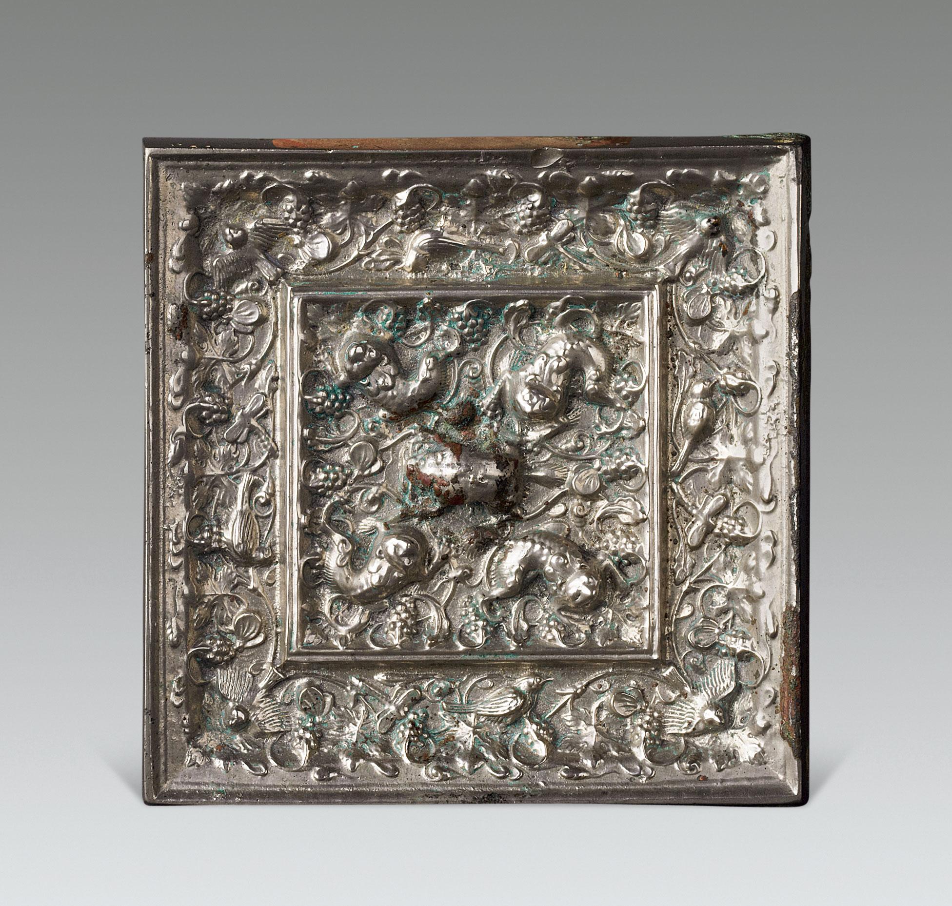 1940 方形海兽葡萄镜