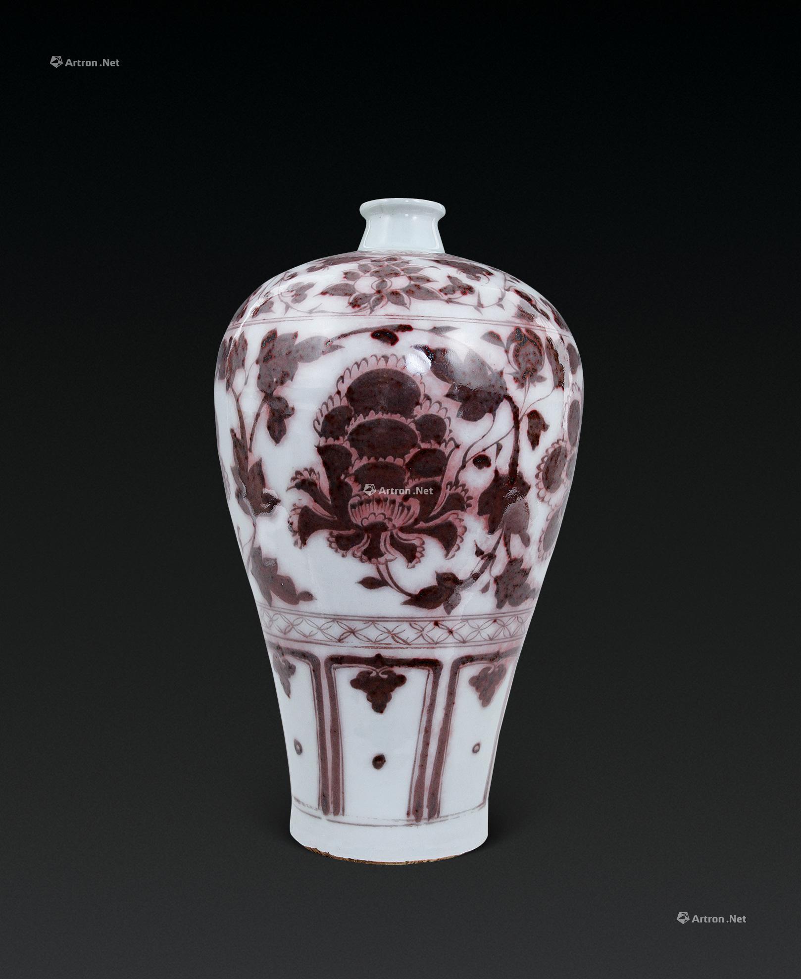 0691 元代 釉里红富贵花纹梅瓶