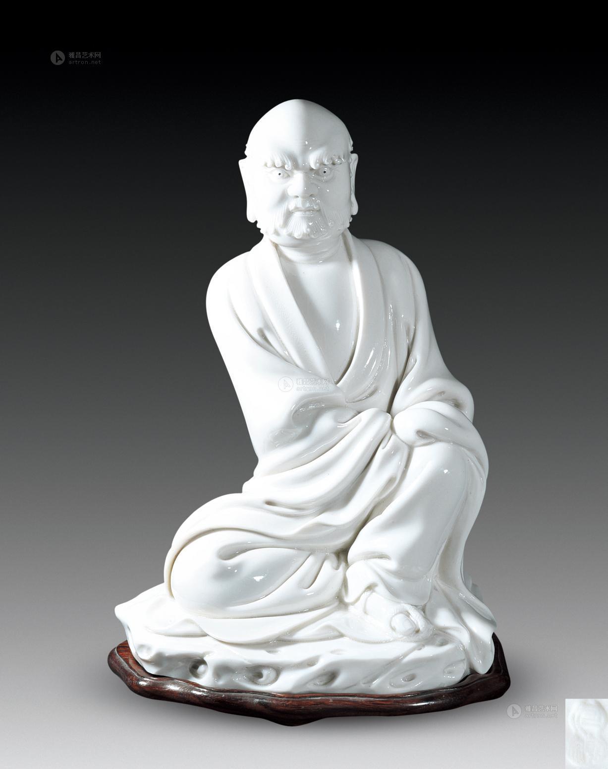 3433 清 何朝宗款德化达摩坐像