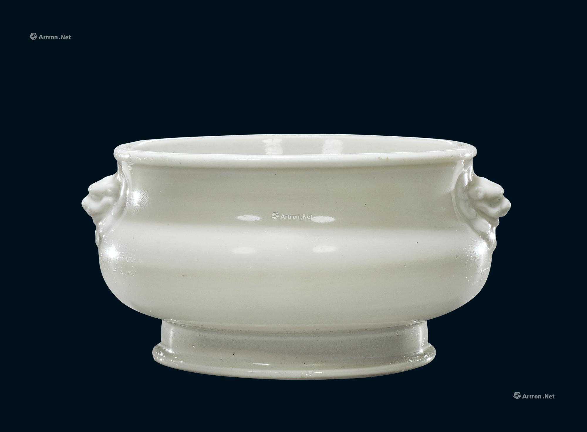 【清 德化窑双狮耳炉】拍卖品_图片_价格_鉴赏_清代单色釉瓷器_雅昌