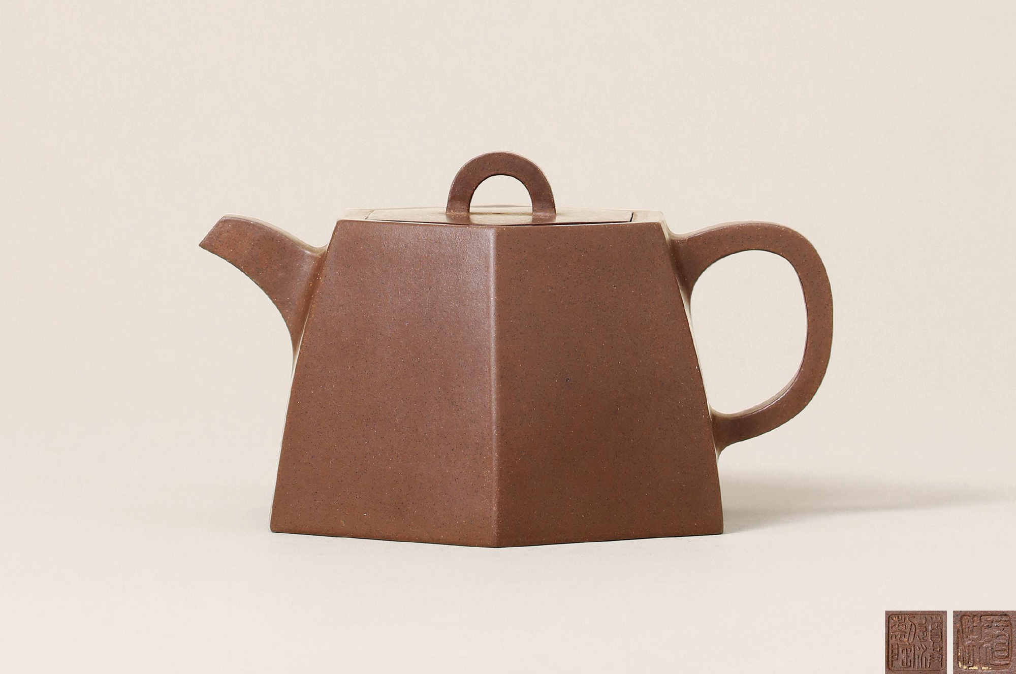 1036 何道洪 六方壶