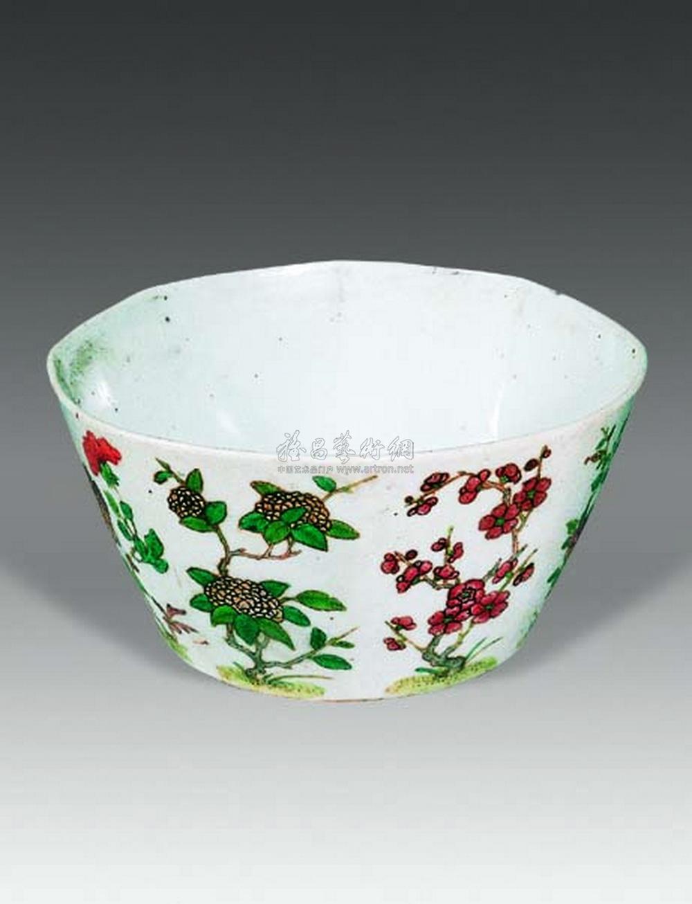 1936 粉彩花卉八方碗