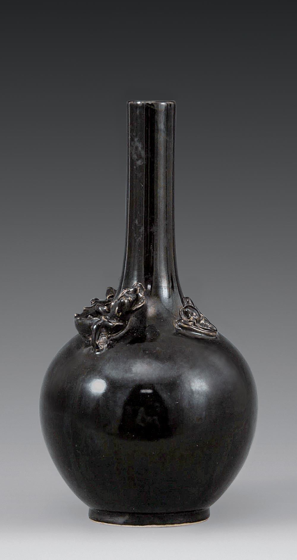 【道光 乌金釉螭龙小瓶】拍卖品_图片_价格_鉴赏_清代单色釉瓷器_雅昌