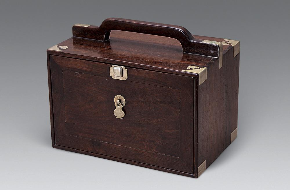 0553 清 紫檀提梁药箱