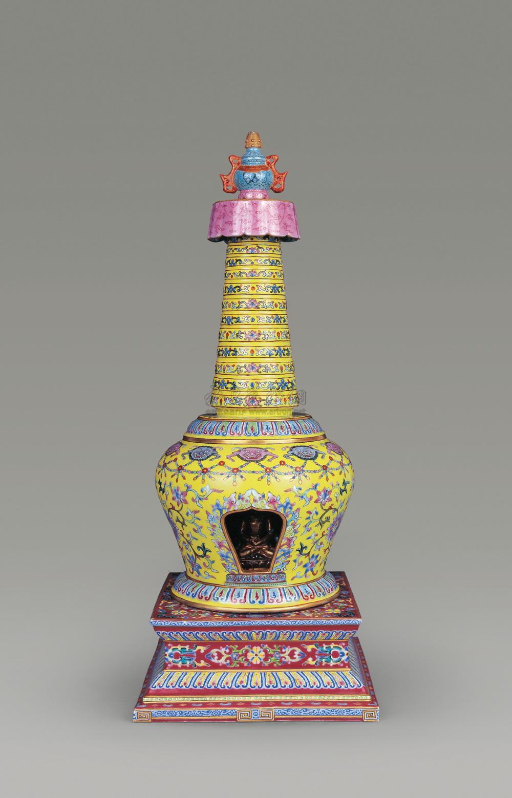 1470 清乾隆 黄地粉彩八宝描金花卉纹佛塔