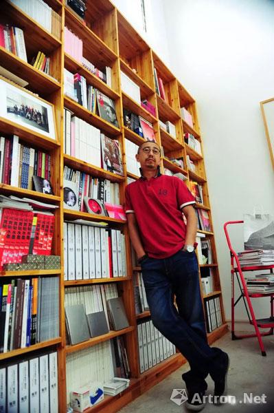 hui shuwen   张羽是艺术家中的艺术家,其艺术语言很难用合