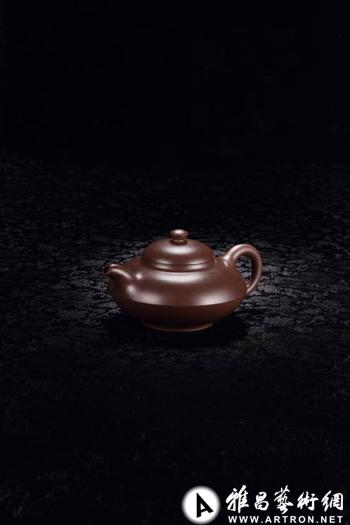两把顾景舟中年力作1月20日亮相北京长风秋拍
