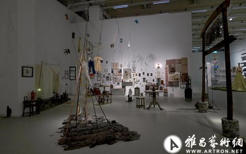 陈蔚装置作品《咸之城》参展上海双年展