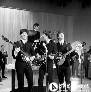 披头士乐队罕见黑白旧照将于3月在英国拍卖