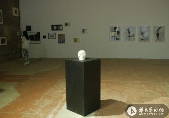 “与纸纠缠——当代纸质艺术国际展”于星空间开幕