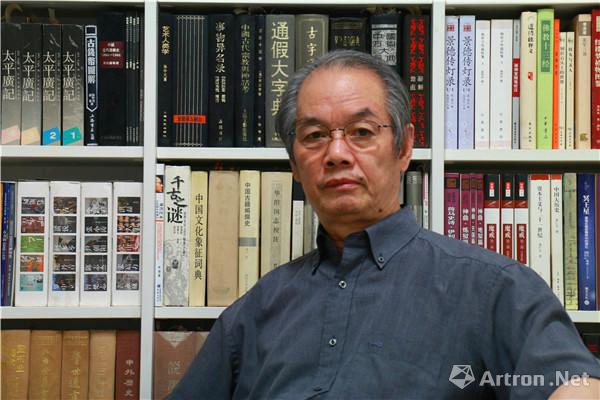 当代艺术批评家彭德